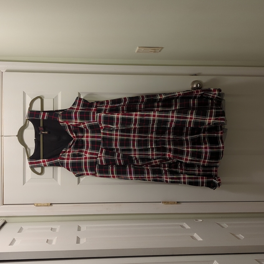 Size 18 red, black and white holiday plaid dress